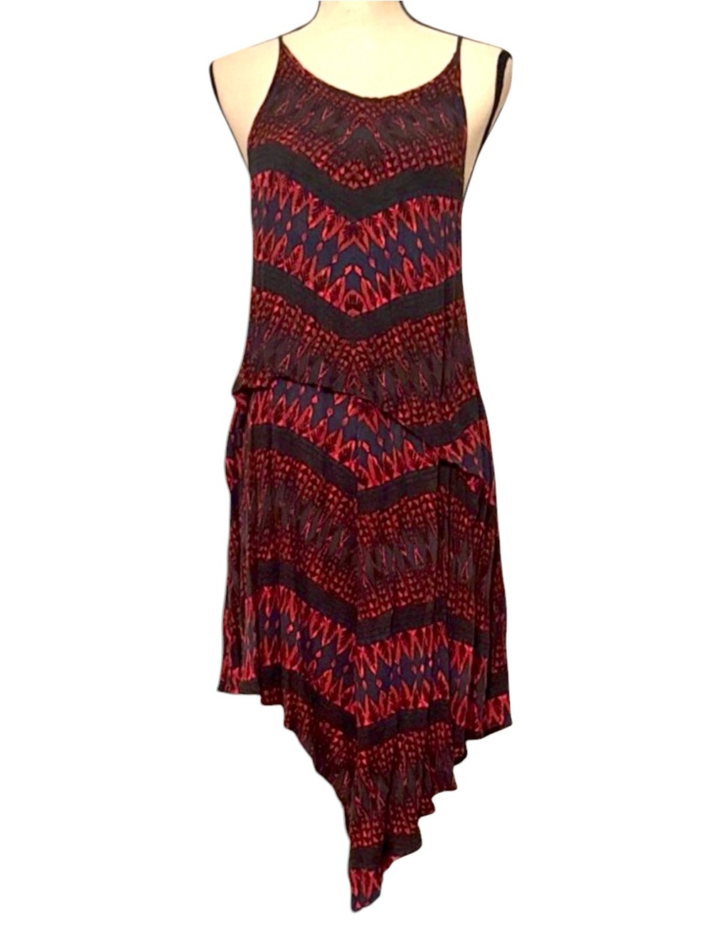 Women's Sleeveless Red and Blue Patterned Dress
